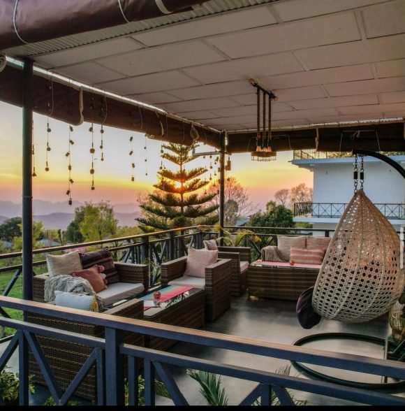 Amber Retreat - Cafe & Boutique Lodge