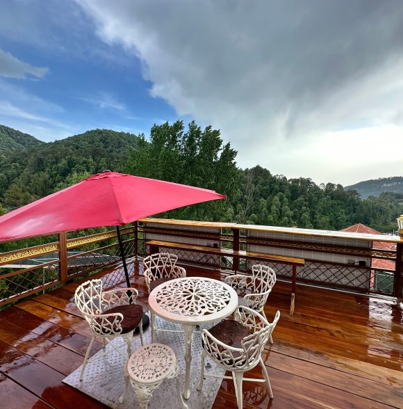 Ideal Hill-side Retreat