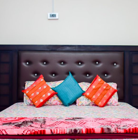 Hill-view Rooms Homestay