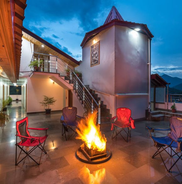 Riverside Serenity Boutique Hotel