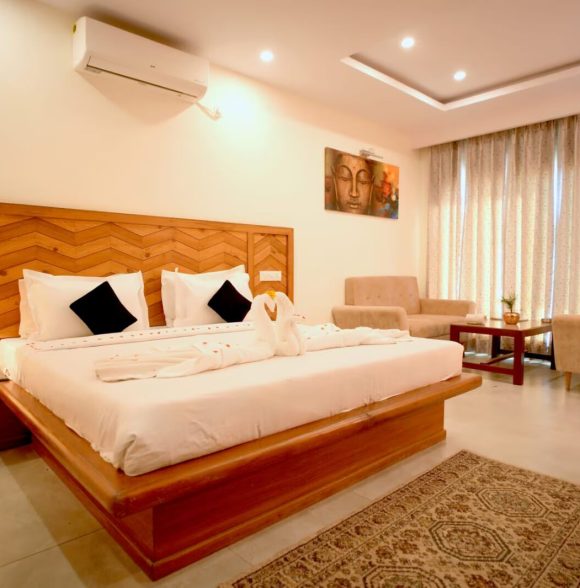 Mountain Crest Hotel