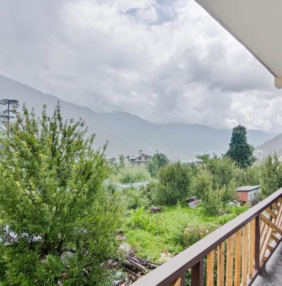 Rustic Retreat | Cozy Village Homestay