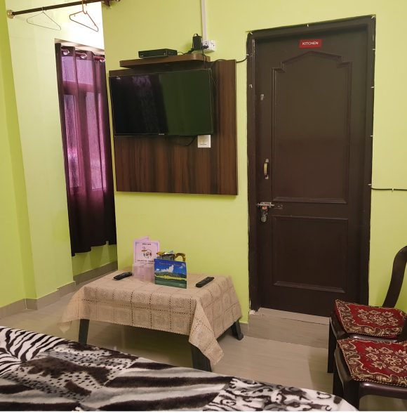 Evergreen Escape | A Cozy Stay in Dalhousie
