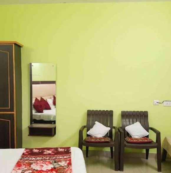 Evergreen Escape | A Cozy Stay in Dalhousie