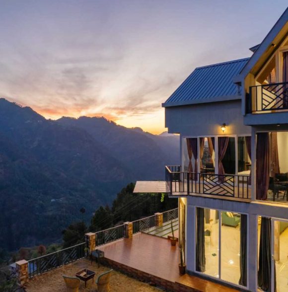 Luxury Mountain Retreat in Mashobra - Homestay in Himachal