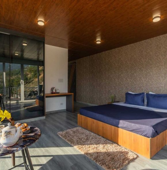 Luxury Mountain Retreat in Mashobra - Homestay in Himachal